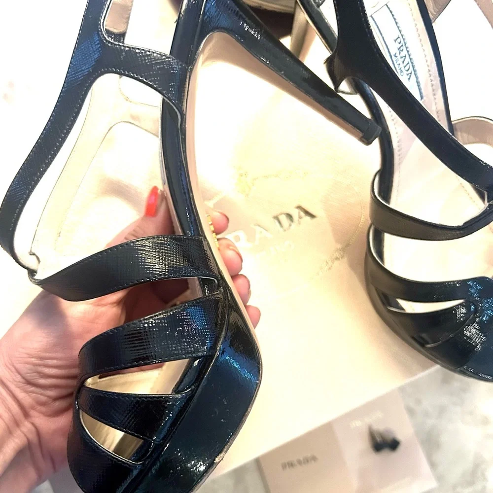 Prada  ⭐️Black Strappy Patent leather Heels 7.5 - Picture 15 of 16